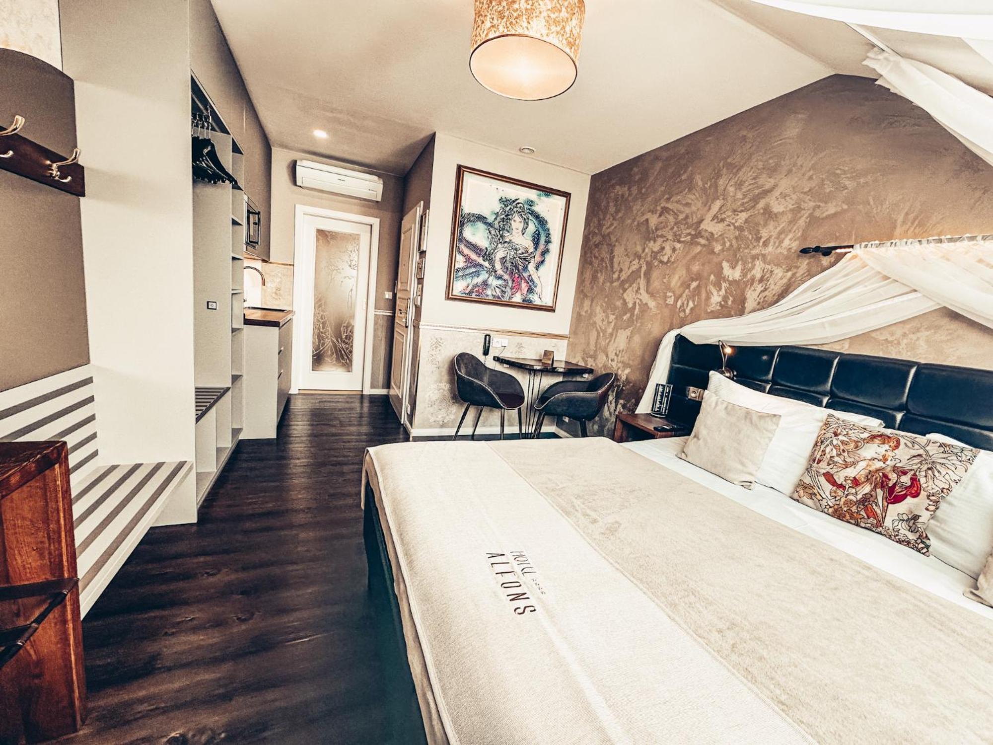 Alfons Boutique Hotel Prague Exterior photo